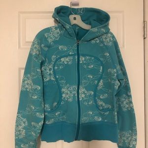Lulu zip up